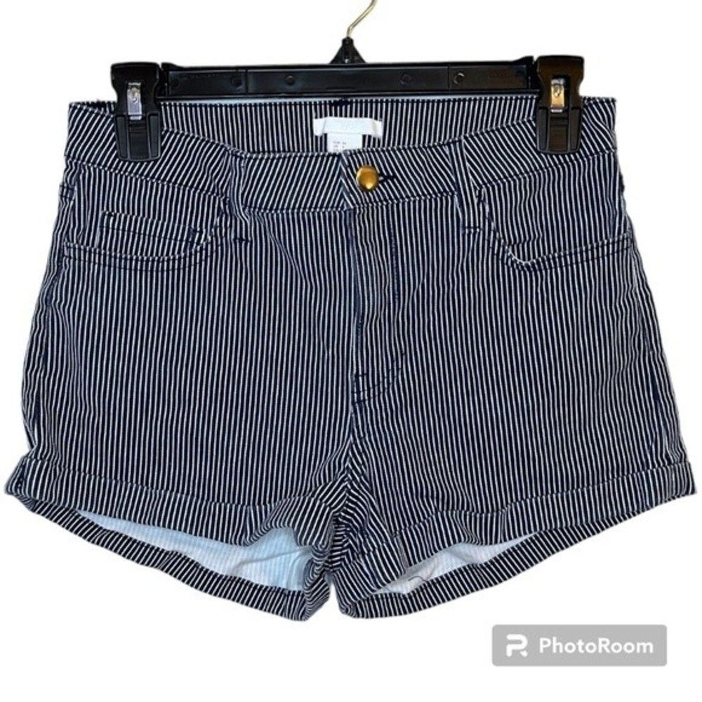 H&M Navy Blue and White Striped Shorts Size 4